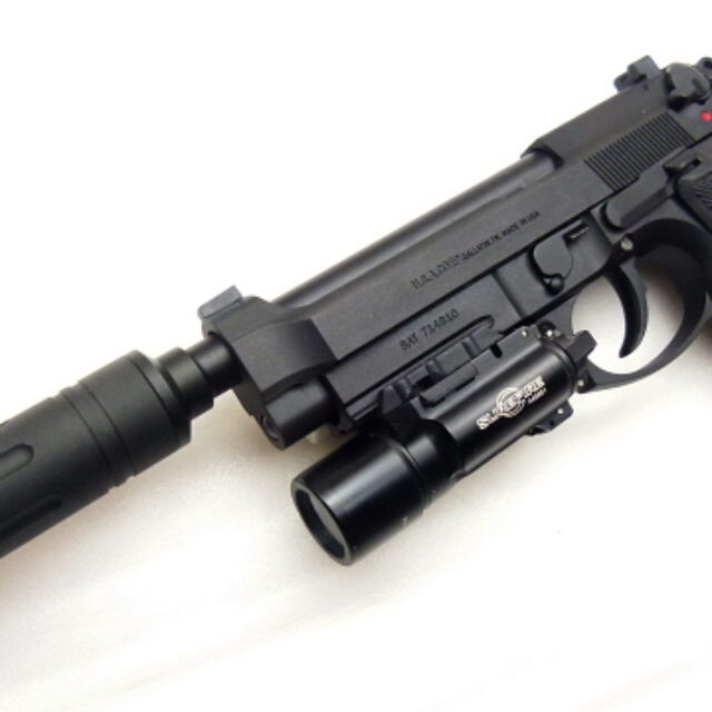 BATON BM-9 CO2ガスガン｜リアルな作動感と高精度を体験 - エアガン